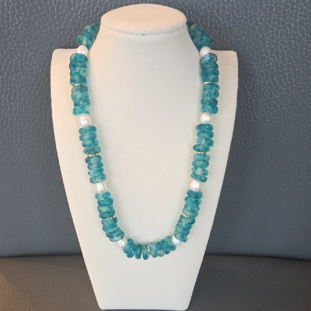 Elegant Blue Beaded Necklace